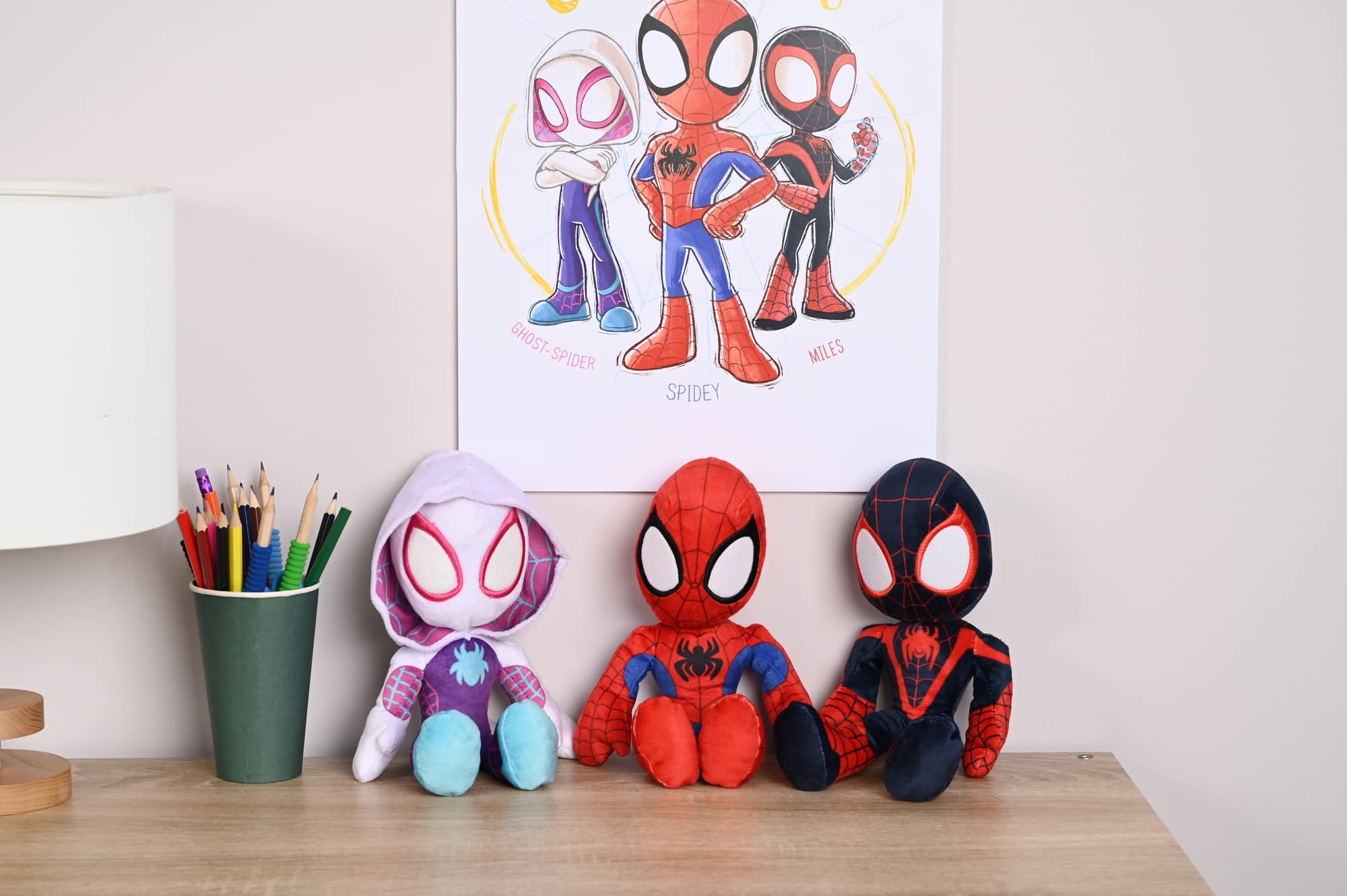 Simba 6315875810X06-Disney Marvel Spidey, 25cm Plüschfigur mit Glow in the Dark Augen, Spiderman Filmfigur, Plüschspielzeug, Spinne, Comic Figur, Superheld, ab den ersten Lebensmonaten geeignet